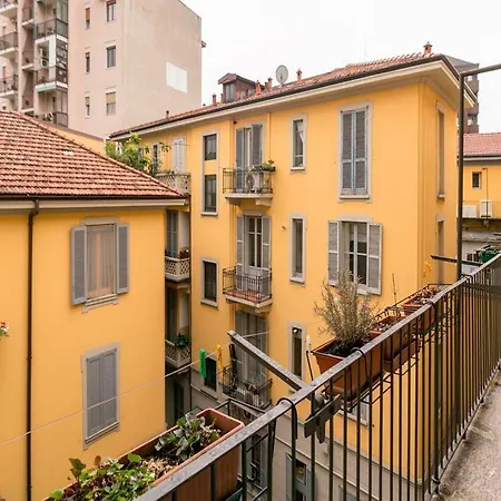 Pit Stop Navigli Apartamento *