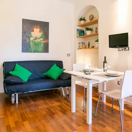 Pit Stop Navigli Apartment *